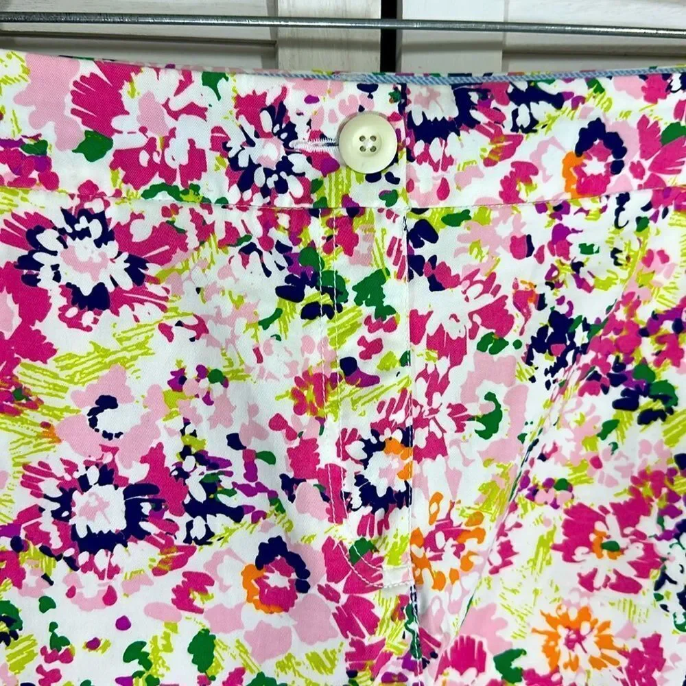 Crown & Ivy Caroline Floral Shorts Size 16NWOT 5 in Inseam